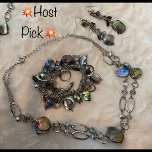 Erica Lyons 3pc NEW jewerly necklace earrings